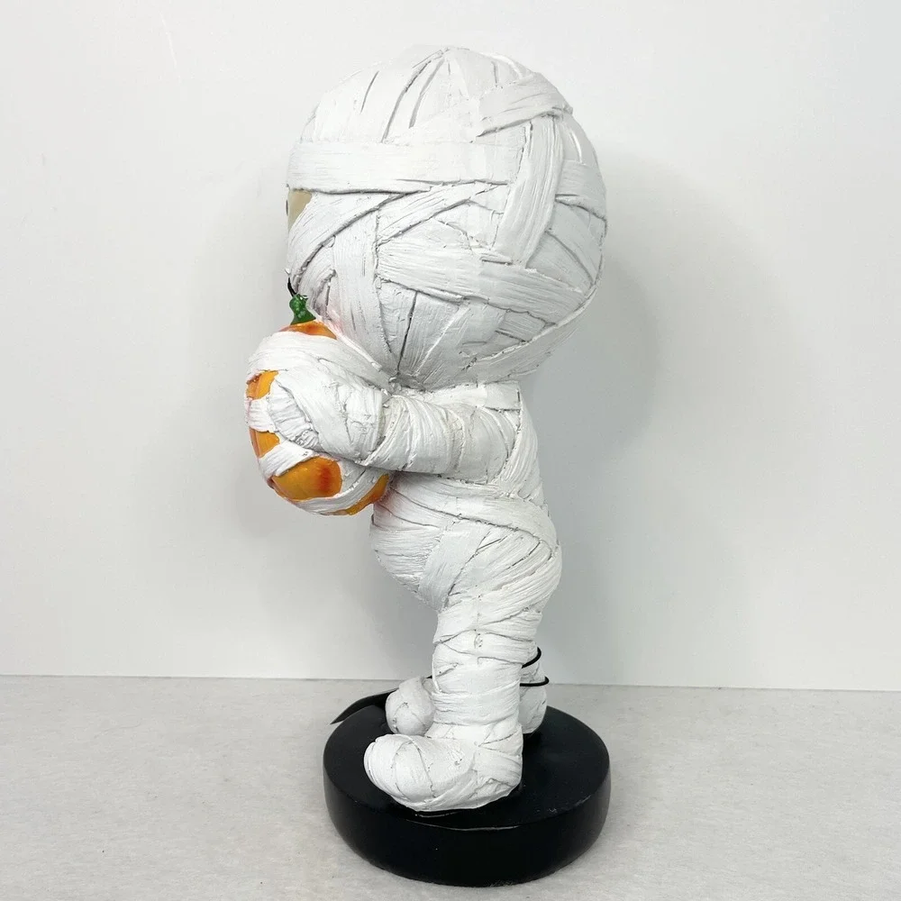Cynthia Rowley Resin Mummy With Jack O Lantern Halloween Decor Statue Boy White